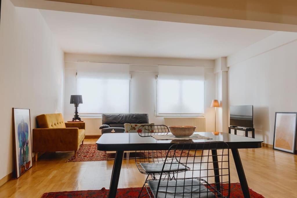 Cosy & Spacious Central Apartment 科莫蒂尼 外观 照片