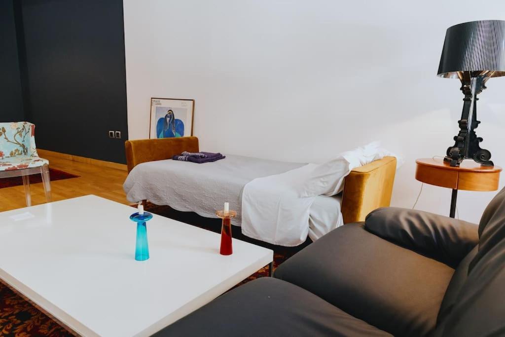 Cosy & Spacious Central Apartment 科莫蒂尼 外观 照片