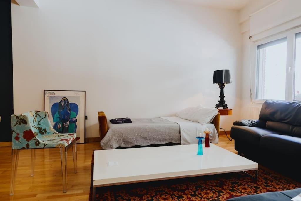 Cosy & Spacious Central Apartment 科莫蒂尼 外观 照片