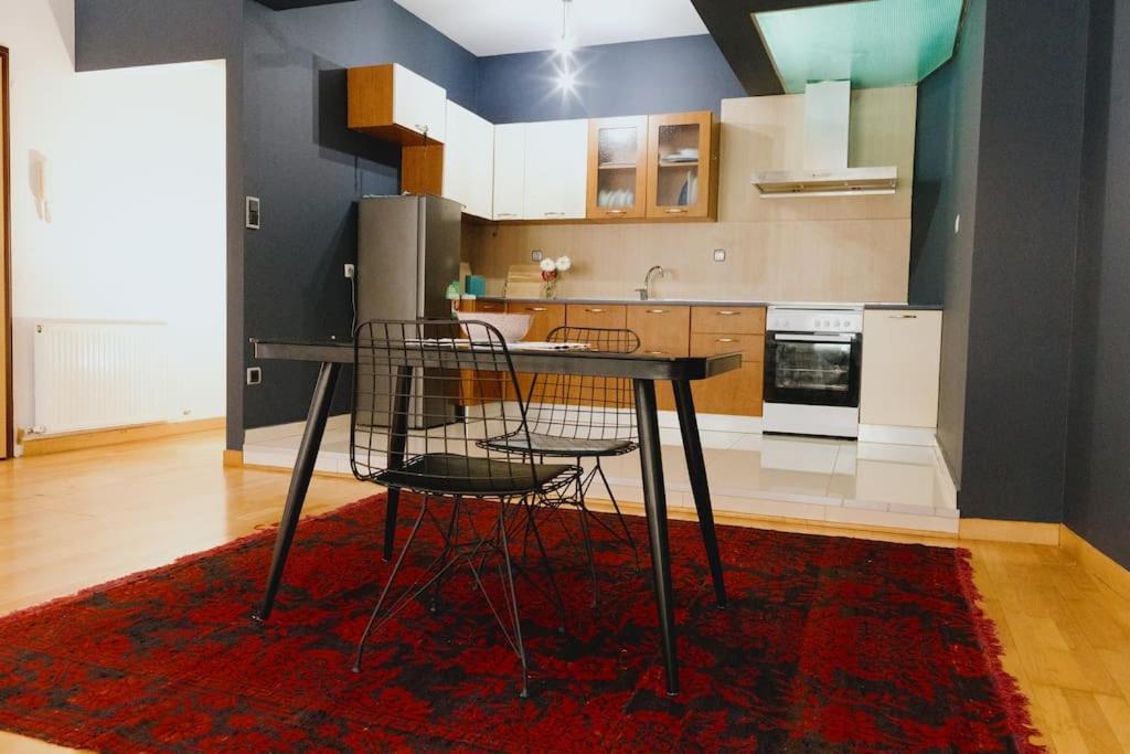 Cosy & Spacious Central Apartment 科莫蒂尼 外观 照片